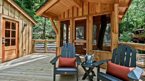 Gatlinburg House | Family-Friendly Getaway at The Elm in Treehouse Grove