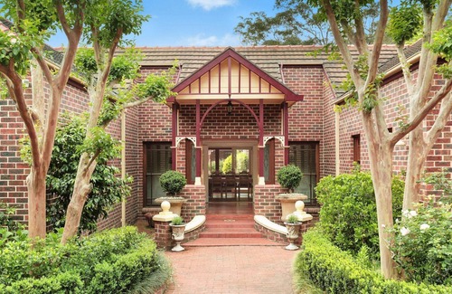 Berry House | The Elms, Berry, Berry & Surrounds