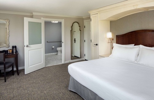 Excelsior Springs Hotel | Relax at The Elms Hotel & Spa with Top Amenities