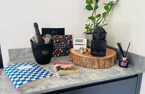 Ely House | Family-Friendly Getaway at The Ely Retreat - Rated 9.5/10