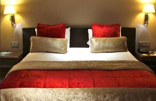 Somatane Resort | Relax at The Emerald Resort, Pune: Family-Friendly Getaway