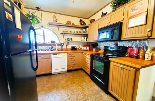 Cornish Apartment | Pet-Friendly Retreat at The Emily Anne House