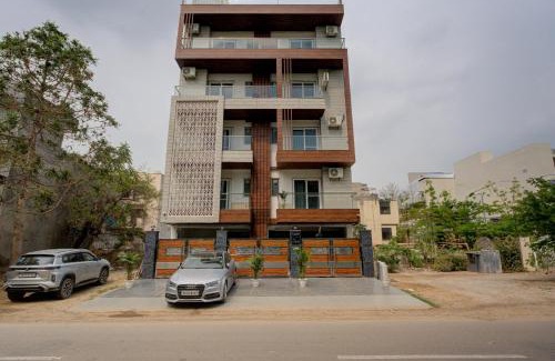 South City I Hotel | Exceptional Stay at The Empire Studioz in Gurgaon