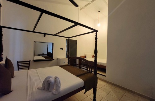 Andiambalama Hotel | Convenient Stay at The Empyrean Airport Transit Hotel