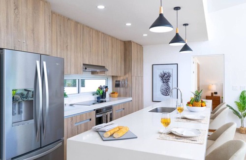 Avellanas Beach House | Cozy Oceanfront Retreat at The Enclave Avellanas