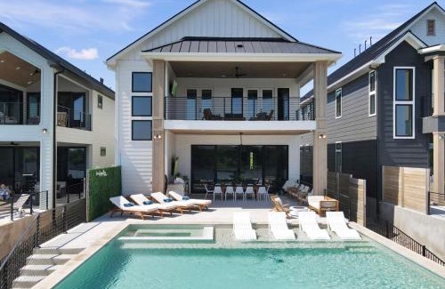 Kingsland House | Discover The Enclave: Family-Friendly Retreat with Concierge