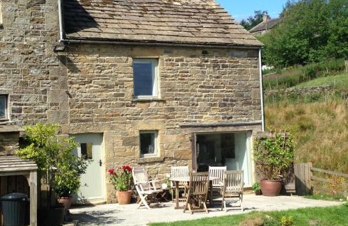 Lofthouse House | Experience The End Place: 4-Star Hotel with Perfect Rating