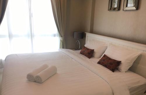 Cha-am Apartment | Oceanfront Energy Seaside City Condo with Pool & Beach Access