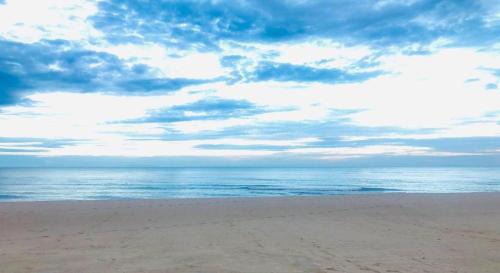Cha-am Apartment | Family-Friendly Energy Seaside with Pool & Child Amenities