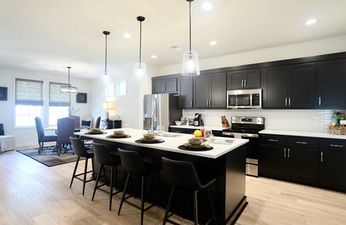 Oxford House | The English Cottage - Stunning Old World Sophistication