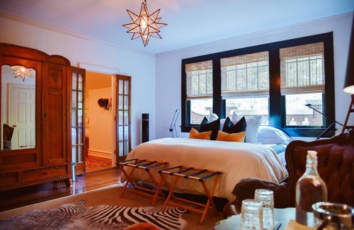 Waxahachie Bed & Breakfast | Discover The English Merchant's Inn: Rated 9.6/10 Stay