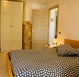 Agnone Bagni House | Relaxing Retreat at The Enlightened Turtle with Ocean Views