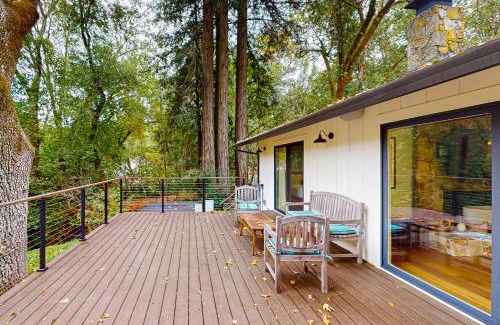 Glen Ellen House | Discover The Enso Sonoma: Family-Friendly with a Hot Tub
