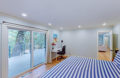 Glen Ellen House | Discover The Enso Sonoma: Family-Friendly with a Hot Tub