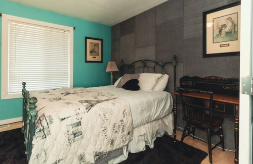 Yelm Bed & Breakfast | Discover The Entire Bed and Breakfast Inn with Spa & Hot Tub