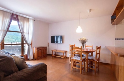 Bonansa Apartment | Discover The Era of Navarri - Apto. THE SOLÁ with Spa