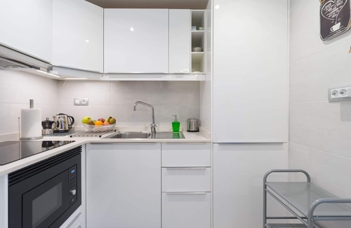 Las Palmas de Gran Canaria Apartment | Visit The White Home in the Canteras with Oceanfront Views