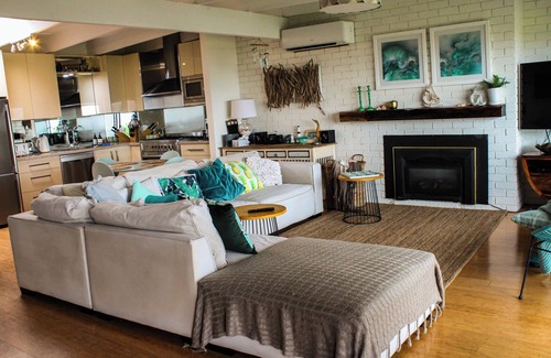 Portarlington House | The Esplanade Beach House