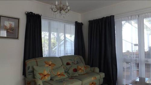 Devonport Hotel | Oceanfront Escapes at The Esplanade Hotel - 4-Star Comfort