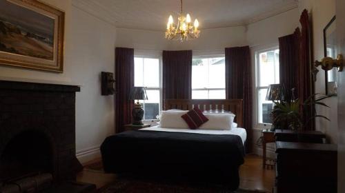 Devonport Hotel | Oceanfront Escapes at The Esplanade Hotel - 4-Star Comfort