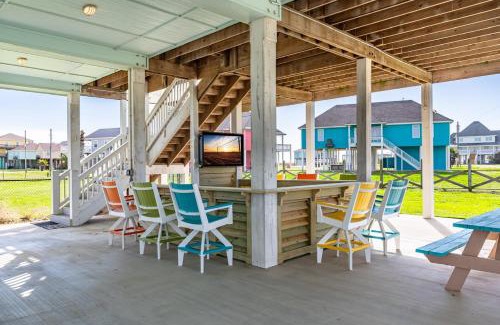 Crystal Beach House | Discover The Escape Home: 4-Star Family & Pet-Friendly Retreat