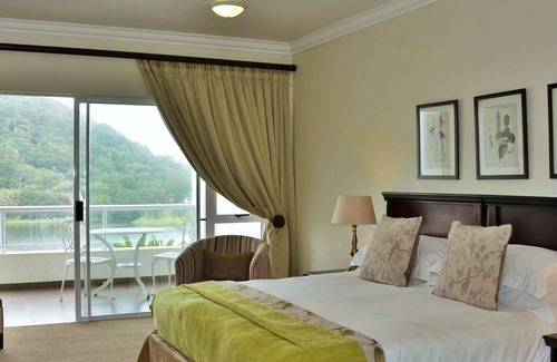 Port Edward Hotel | Indulge in The Estuary Hotel and Spa with Ocean Views