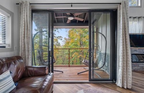 Wildwood House | The Evergreen Treehouse with Winter Views