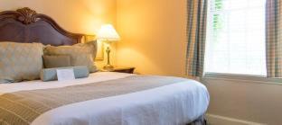 Exeter Hotel | Experience Comfort and Dining at The Exeter Inn