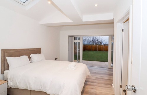 Newmarket House | Pet-Friendly Exning House with Garden in Newmarket