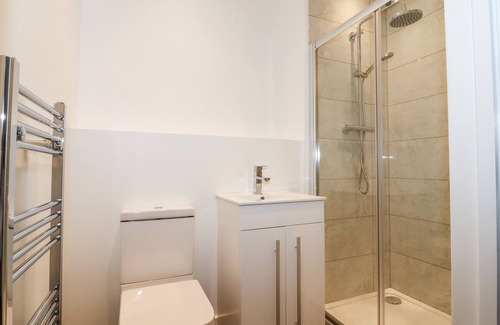 Newmarket House | Welcoming Exning Residence: Pet-Friendly Retreat in Newmarket