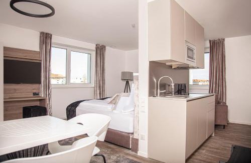 Schmargendorf Apartment | Discover Family-Friendly Comfort at The Faces Berlin