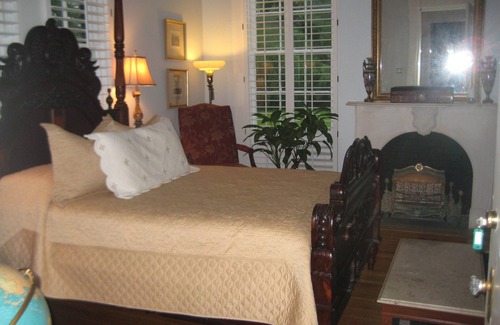 Franklin Bed & Breakfast | Guest Rated 10/10: The Fairfax House B & B with Spa