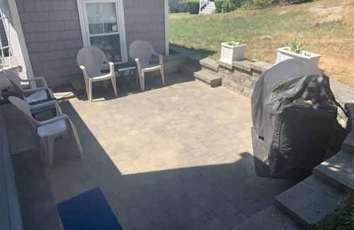 Niantic House | The Fairmont - Bay Views and Beach Access