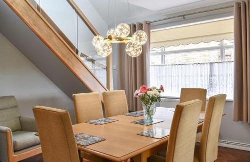Westgate-on-Sea House | Top-Rated The Fairway: Family & Pet-Friendly Getaway