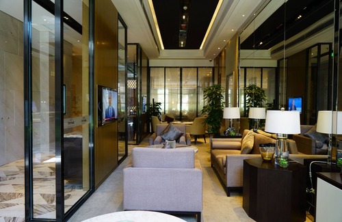 Yanta Qu Hotel | Luxury Living at The Fairway Place, Xi'an - 4-Star Comforts