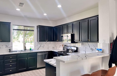 Cathedral City Bed & Breakfast | Relaxing Getaway at The Fairway Villa in Palm Springs
