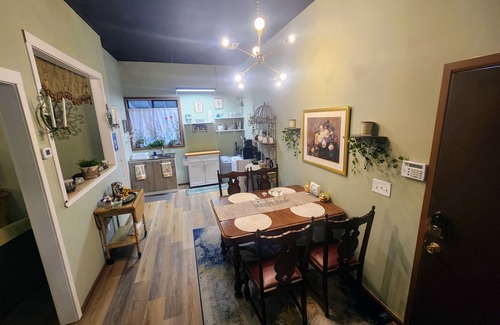 Monroe Cottage | Enchanting Stay at The Fairytale Cottage with Pool & Spa