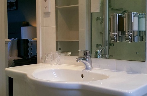 Bude Hotel | Discover The Falcon Hotel: Guest Rated 9.4 with Great Amenities