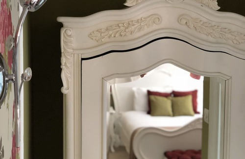 Rushmoor District Hotel | Relax at The Falcon Hotel: Spa, Dining & Family-Friendly