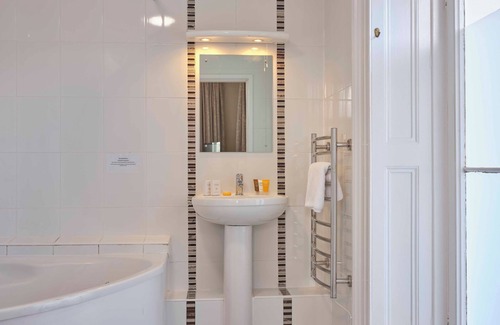 Maenporth Hotel | Inviting Stays at The Falmouth Hotel with Pool & Dining