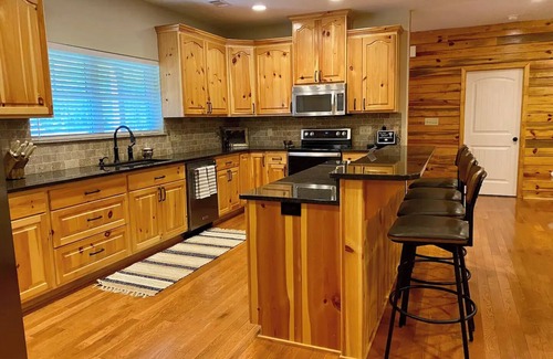 Lincolnton Cabin | The Family Lake House! 6.2 Acres, Private Dock!