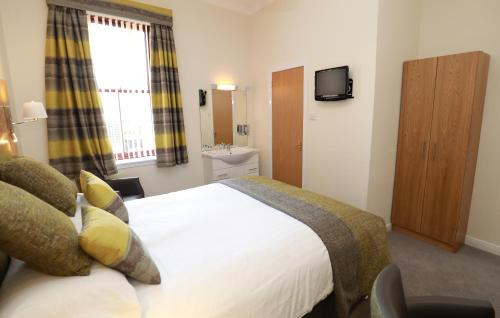 Moffat Hotel | Discover The Famous Star Hotel Moffat - Family-Friendly Stay