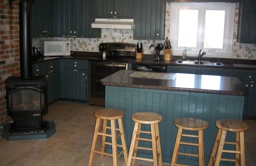 Peru House | Idyllic Farm at Worthley Pond: Beachfront Bliss & Amenities