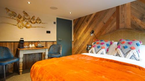 West Malling Hotel | Charming Stay at The Farm House - Family-Friendly Getaway