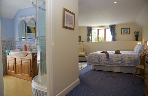Cullompton Other | Idyllic Farm House with Scenic Views & Private Hot Tub