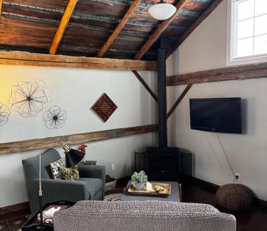 Guelph/Eramosa House | Exceptional Family Stay at The Farm Shed Guelph Elora