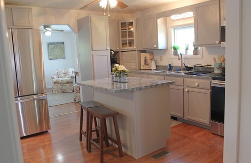 Harrisonburg House | Guest Rated: 9.8 at The Farmhouse near Downtown Harrisonburg