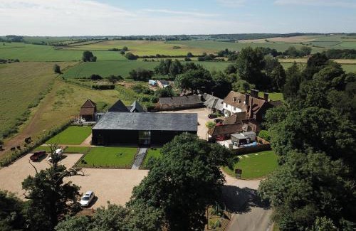 Little Wymondley House | Experience The Farmhouse at Redcoats: Pet Friendly Retreat