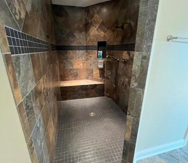 Bon Aqua House | The Farmhouse at Stonebrook Hollow