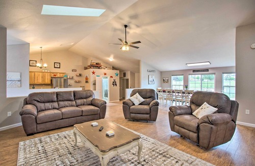 Fruitvale House | Experience The Farmhouse at Grand Valley with Alpacas!